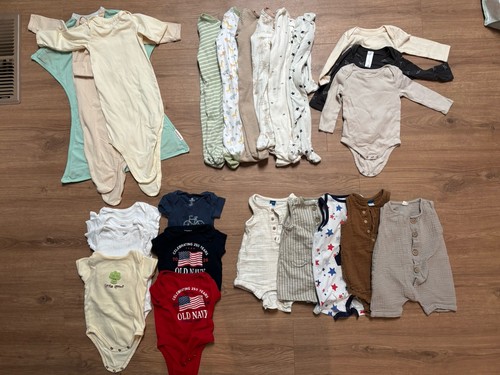 Lot unisex baby clothing - lot,