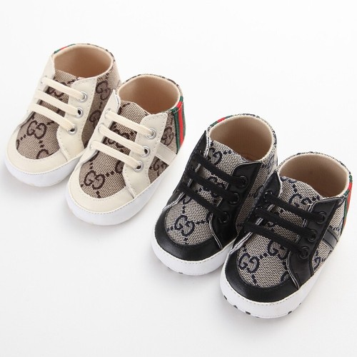 Newborn baby boy - boy, crib